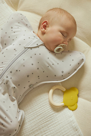 Newborn モダールスワドルスーツ