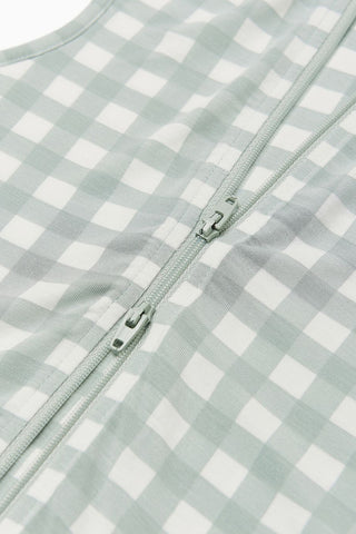 Newborn モダールスワドルスーツ