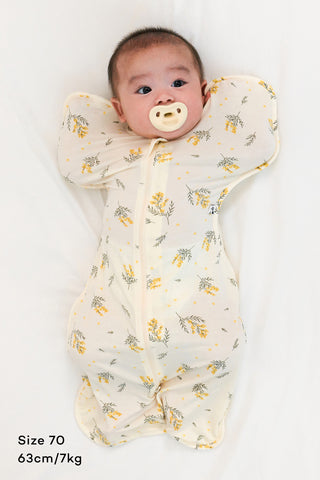 Newborn モダールスワドルスーツ