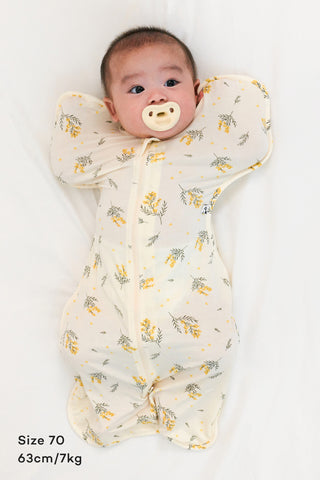 【9/11(金) お昼12時新作販売予定】Newborn モダールスワドルスーツ