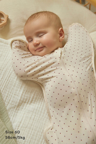 【9/11(金) お昼12時新作販売予定】Newborn モダールスワドルスーツ